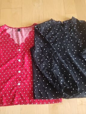 Shein heart print tops sz Large red black blouses